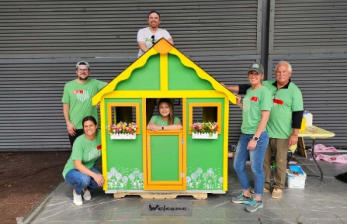 Playhouse with Volunteers