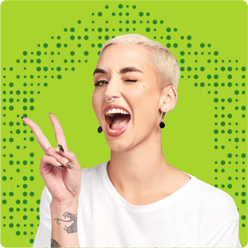 A lady winking and making a peace sign with her fingers